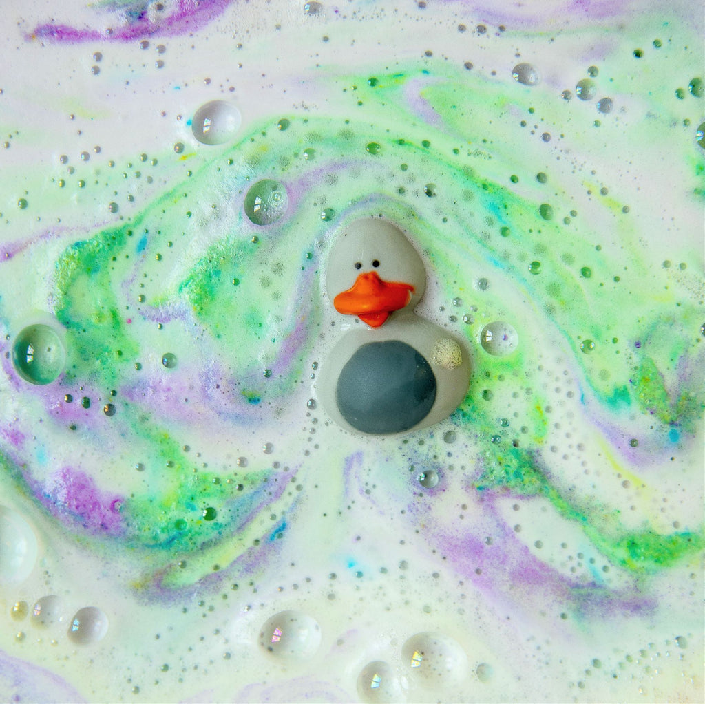 duckie-bath-bomb-floating-all-things-bath